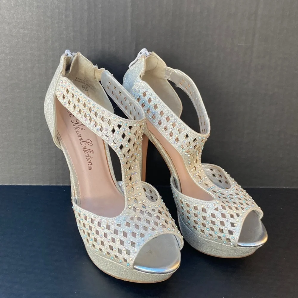 Silver Sparkle Womens Heels SZ 6.5